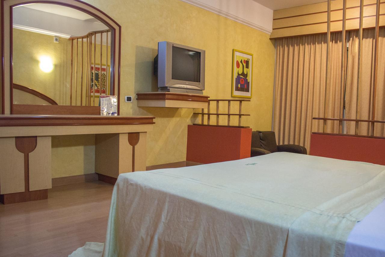 Autohotel Ilussion Cordoba Exterior photo